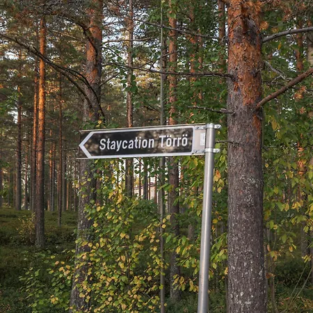 Toerroessae Kappalaisen Juuri Remontoitu Tyylikaes Ylaekerran Paeaetyhuoneisto 2 Hengelle Oma Keittioe Ja Kylpyhuone *