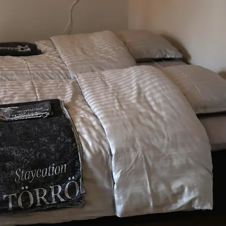Toerroe As 8, Tyylikaes 1-2hloe Huoneisto, Keittioellae Ja Kylpyhuoneella Apartamento *