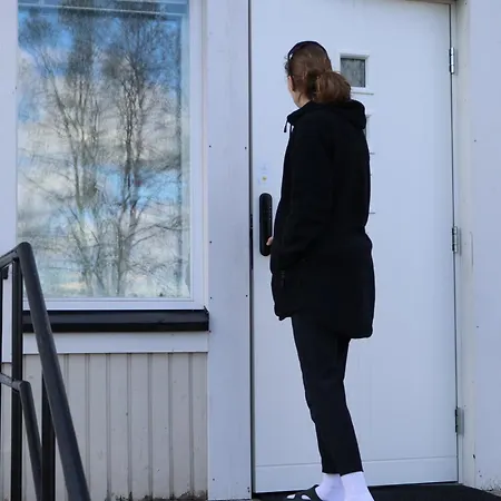 Toerroe As 8, Tyylikaes 1-2hloe Huoneisto, Keittioellae Ja Kylpyhuoneella *